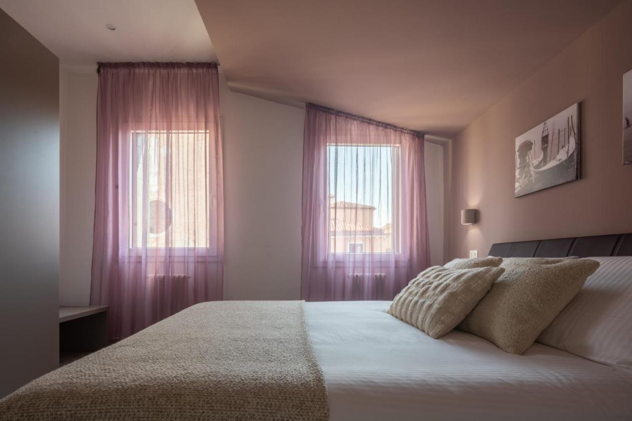 Sant'aponal Cozy With Balcony R&r Appartamento *