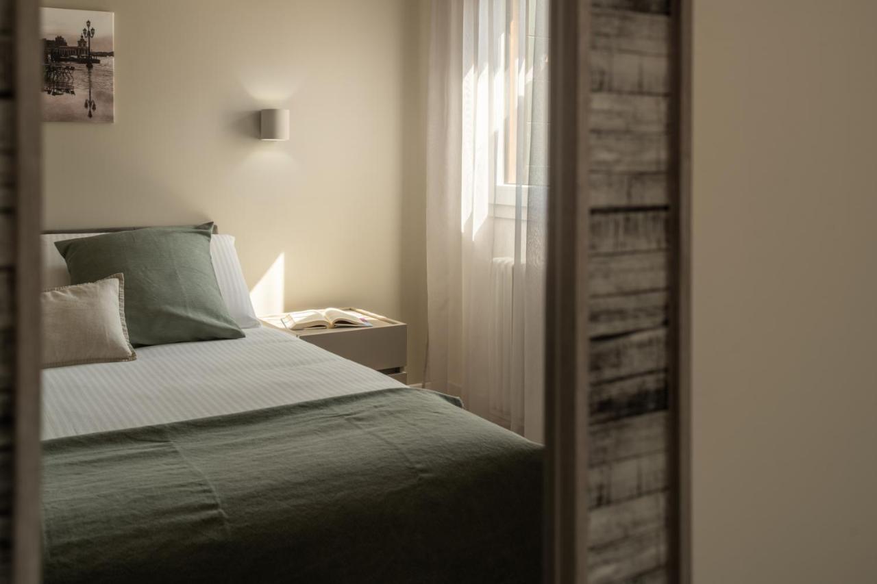 Sant'aponal Cozy With Balcony R&r Venezia