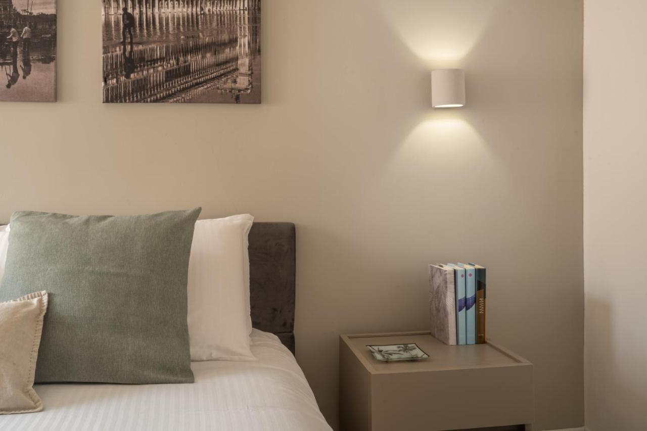 Sant'aponal Cozy With Balcony R&r Appartamento
