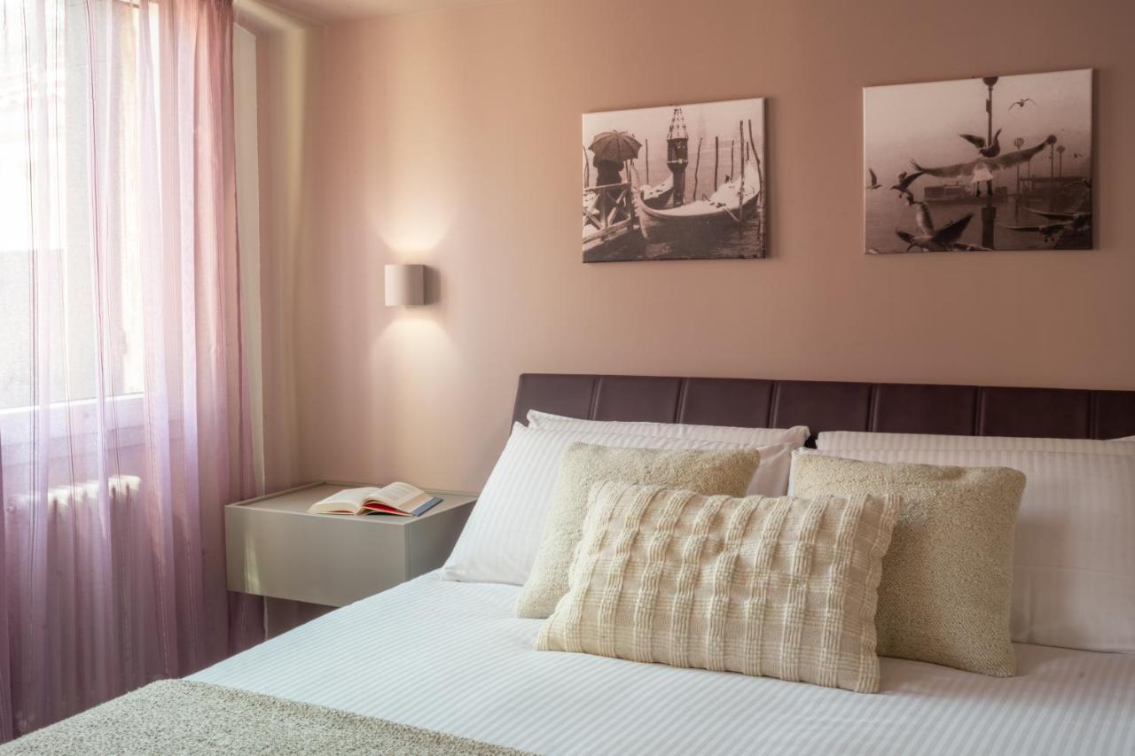 Appartamento Sant'aponal Cozy With Balcony R&r Venezia